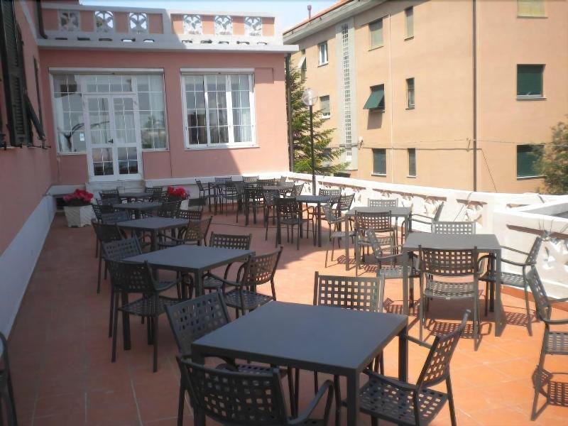 Hotel Villa Adele سيلي ليجور المظهر الخارجي الصورة