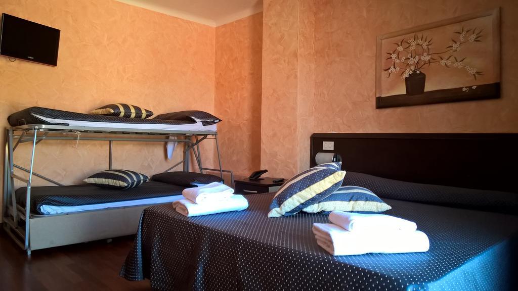 Hotel Villa Adele سيلي ليجور الغرفة الصورة